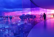 DotCom Reports Google Warns of iOS and Android Spyware Spyware