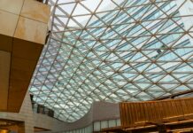 Essential Tips for Choosing a Commercial Roofer Roofing