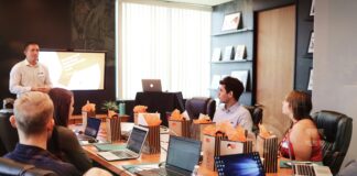 What You Need to Know Before Taking a UX Course